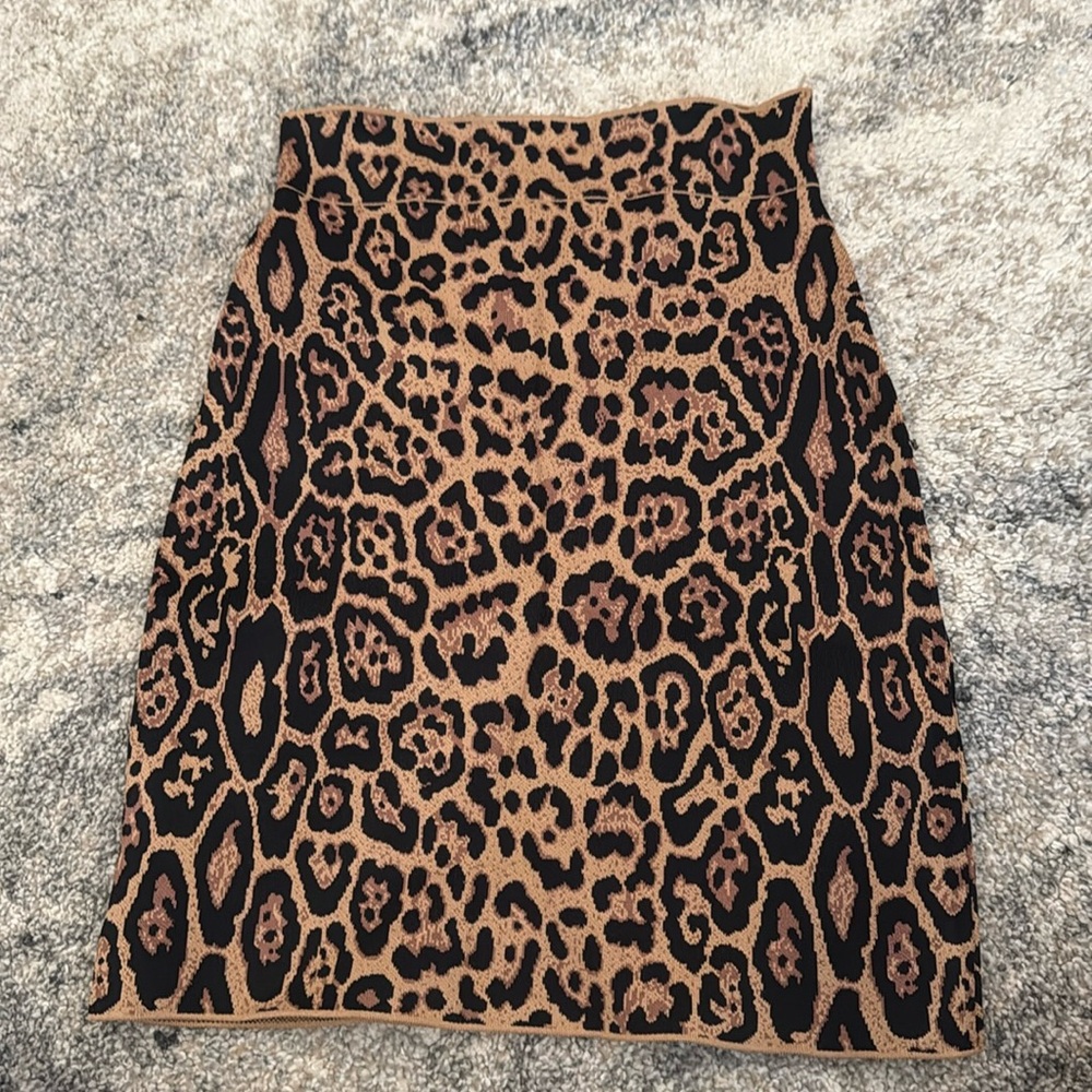 BCBG MAXAZARIA bodycon skirt size small